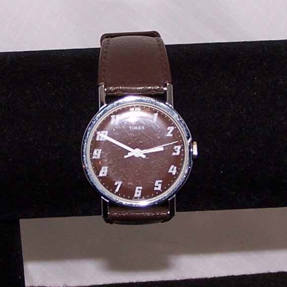 Vintage 70s Timex Women\'s Chocolate Face Mechanical Watch